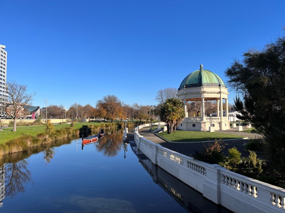 Dentist - Christchurch 3855292